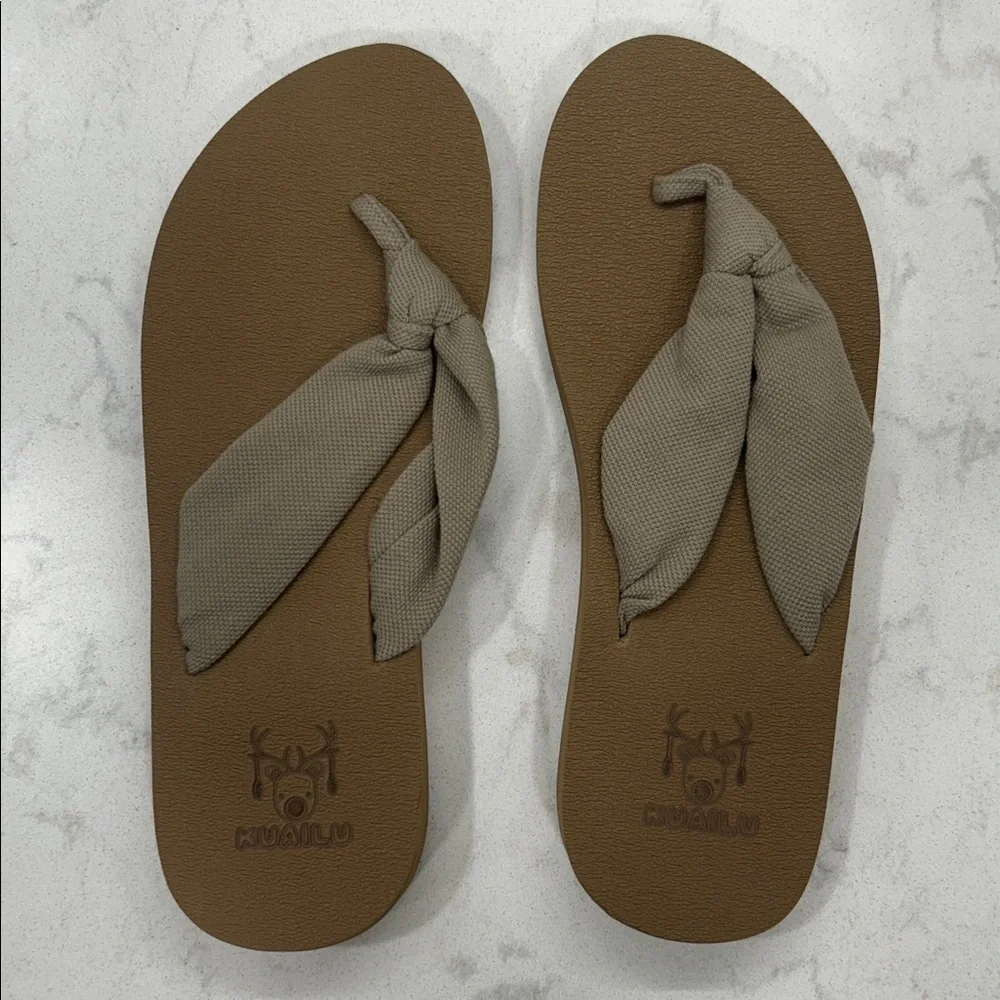 KuaiLu Flip Flops for Women with Arch Support Yoga Mat Comfortable Beach 8 NWT